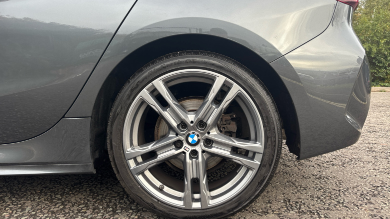 BMW 1 Series 118i M Sport 5dr Petrol Hatchback